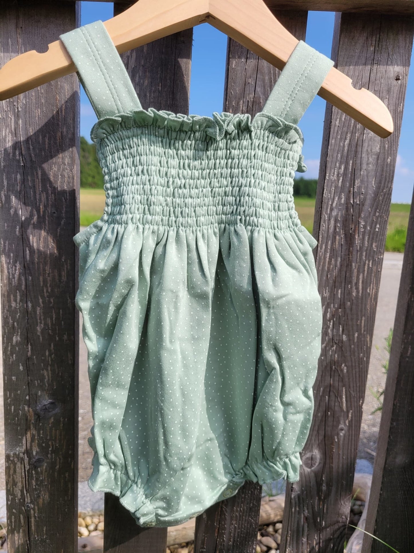 Paola Maria Strampler kurzarm gerafft - oliv  gepunkte – jetzt kaufen